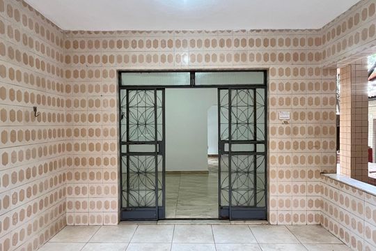 Casa à venda com 4 quartos, 360m² em Paraíso, Belo Horizonte