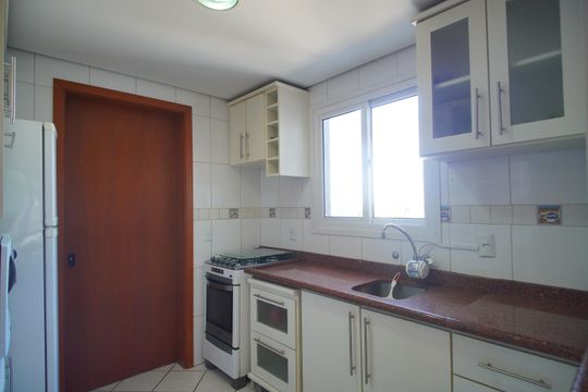 Cozinha de apartamento para alugar com 2 quartos, 90m² em Rio Branco, Novo Hamburgo