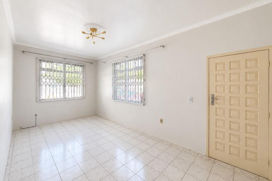 Casa para alugar com 3 quartos, 150m² em Barreiros, São José