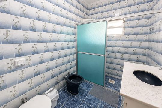 Banheiro de casa para alugar com 3 quartos, 150m² em Barreiros, São José