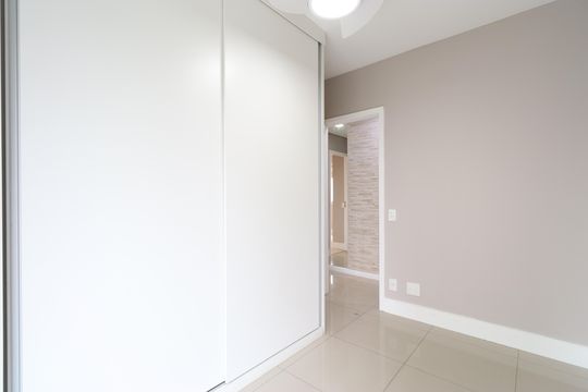Quarto 1 de apartamento à venda com 2 quartos, 55m² em Lapa, São Paulo