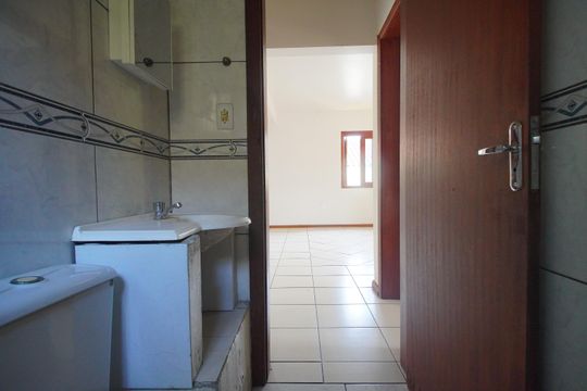 Banheiro de casa à venda com 2 quartos, 159m² em Rincão, Novo Hamburgo