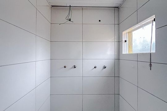 Banheiro de kitnet/studio para alugar com 1 quarto, 18m² em Vila Matilde, São Paulo