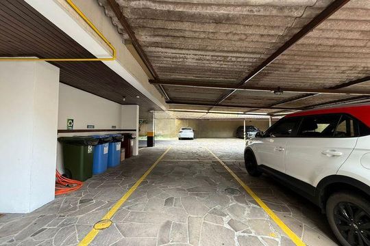 Área externa de apartamento para alugar com 2 quartos, 82m² em Petrópolis, Porto Alegre