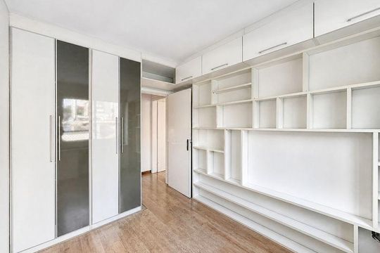 Quarto de apartamento para alugar com 2 quartos, 82m² em Petrópolis, Porto Alegre