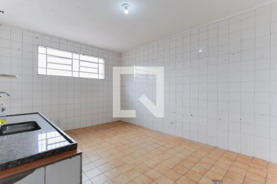 Cozinha (casa 2) de casa à venda com 4 quartos, 120m² em Lauzane Paulista, São Paulo