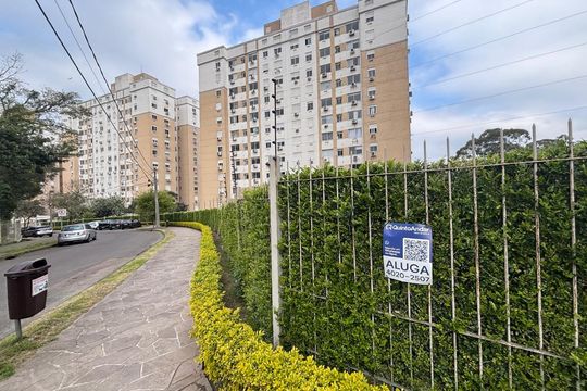 Plaquinha Instalada código NYWW-195 de apartamento para alugar com 2 quartos, 53m² em Jardim Carvalho, Porto Alegre