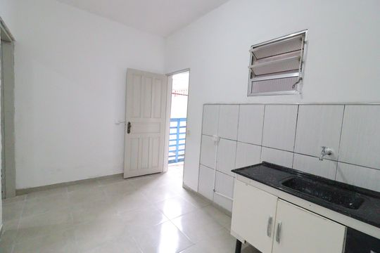 Casa para alugar com 1 quarto, 40m² em Vila Sao Pedro, São Paulo