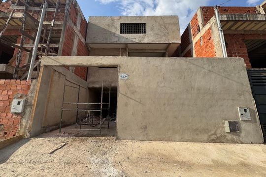 Casa à venda com 4 quartos, 258m² em Guará, Brasília