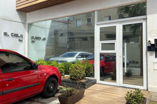 Fachada do Prédio de apartamento à venda com 2 quartos, 54m² em Quitaúna, Osasco