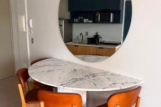 Sala de kitnet/studio à venda com 1 quarto, 40m² em Barra da Tijuca, Rio de Janeiro