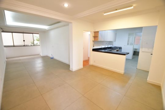 Apartamento para alugar com 2 quartos, 96m² em Cambuí, Campinas