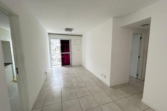 Apartamento à venda com 2 quartos, 63m² em Vila Valqueire, Rio de Janeiro