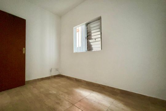Casa para alugar com 2 quartos, 50m² em Caiçaras, Juiz de Fora