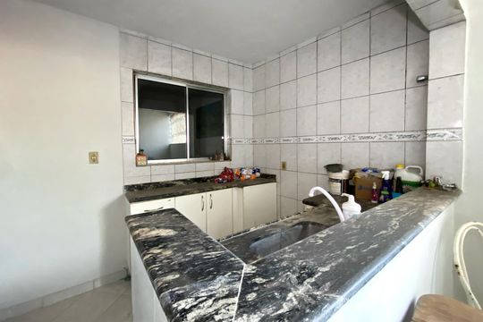 Cozinha de casa à venda com 3 quartos, 227m² em Planalto, Belo Horizonte