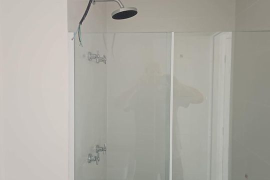 Banheiro de apartamento à venda com 1 quarto, 28m² em Vila Mariana, São Paulo