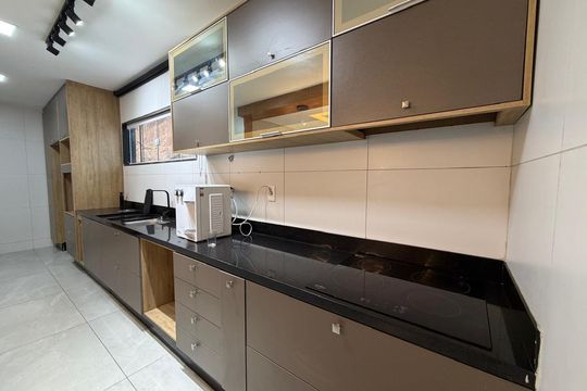Cozinha de casa de condomínio para alugar com 5 quartos, 350m² em Jacarepaguá, Rio de Janeiro