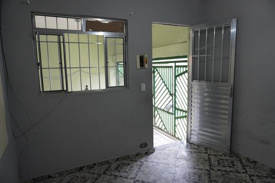 Casa para alugar com 2 quartos, 100m² em Jardim Santa Teresinha, São Paulo