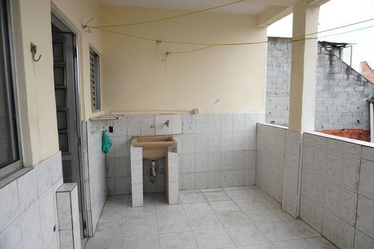 Casa para alugar com 2 quartos, 100m² em Jardim Santa Teresinha, São Paulo