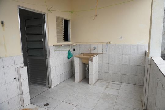 Casa para alugar com 2 quartos, 100m² em Jardim Santa Teresinha, São Paulo