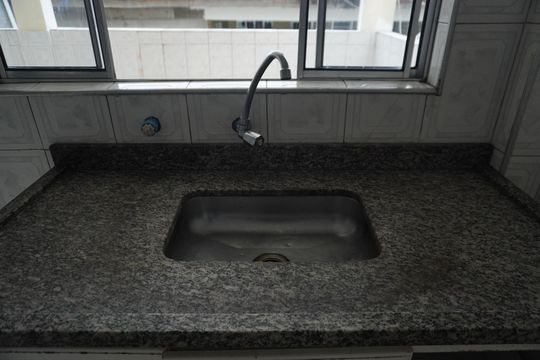 Cozinha de casa para alugar com 2 quartos, 100m² em Jardim Santa Teresinha, São Paulo
