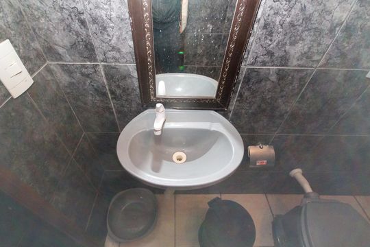 Banheiro de casa para alugar com 1 quarto, 55m² em Jardim Rebelato, Cotia