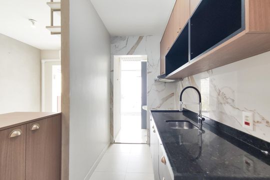 Cozinha de apartamento para alugar com 2 quartos, 69m² em Jardim Prudência, São Paulo