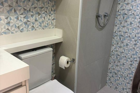 Banheiro de apartamento à venda com 2 quartos, 87m² em Jardim Caboré, São Paulo