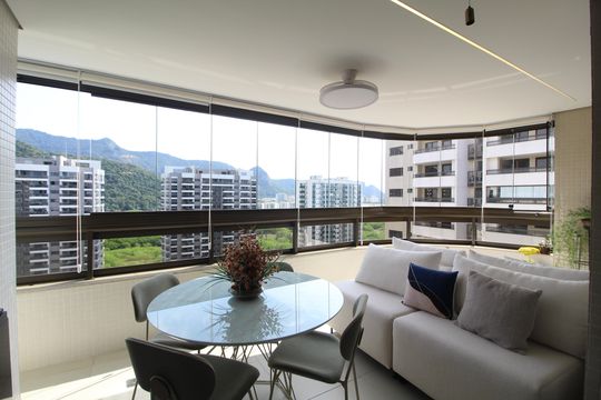 Sala - Varanda de apartamento para alugar com 4 quartos, 127m² em Barra da Tijuca, Rio de Janeiro