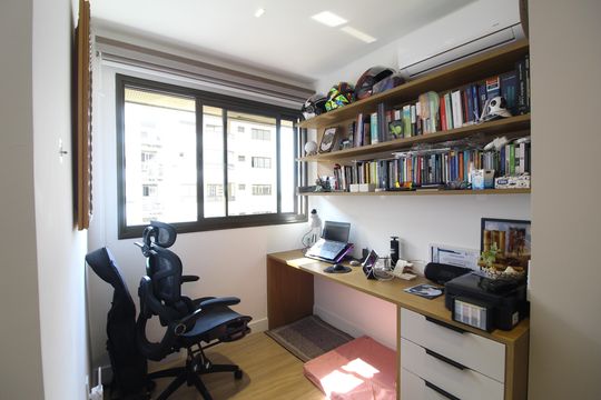 Quarto 3 de apartamento para alugar com 4 quartos, 127m² em Barra da Tijuca, Rio de Janeiro