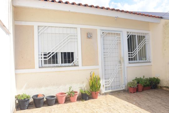 Casa para alugar com 3 quartos, 60m² em Jardim Betânia, Cachoeirinha