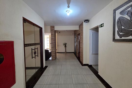 Hall de entrada de apartamento para alugar com 1 quarto, 51m² em Aviação, Praia Grande