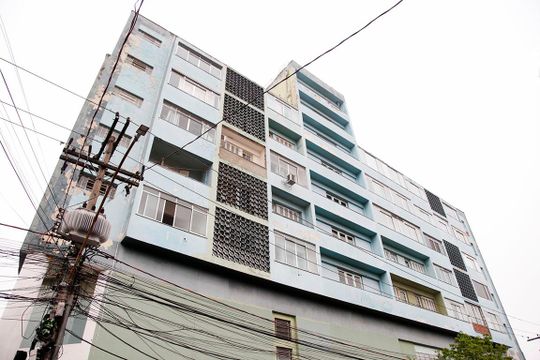 Fachada de apartamento à venda com 2 quartos, 92m² em Floresta, Porto Alegre