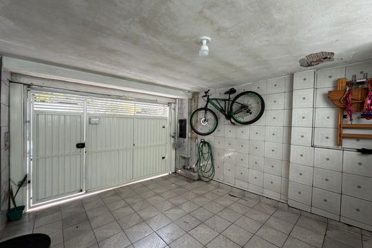 Garagem de casa à venda com 3 quartos, 100m² em Jardim Bartira, São Bernardo do Campo