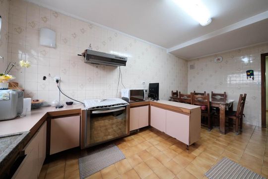 Cozinha de casa à venda com 2 quartos, 143m² em Jardim Santa Maria, São Paulo