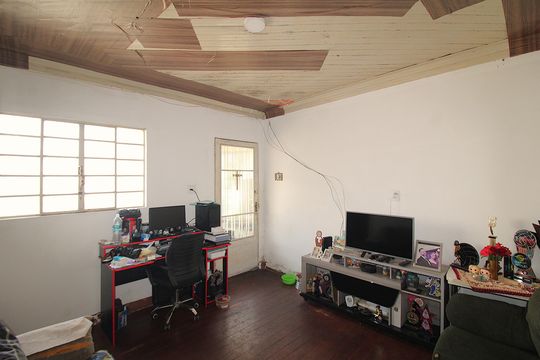 Casa à venda com 4 quartos, 93m² em Parada Inglesa, São Paulo