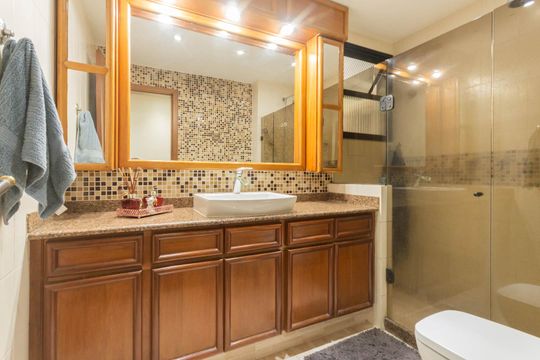 Banheiro de apartamento à venda com 3 quartos, 159m² em Andaraí, Rio de Janeiro