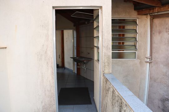 Casa para alugar com 2 quartos, 70m² em Vila Ester, São Paulo