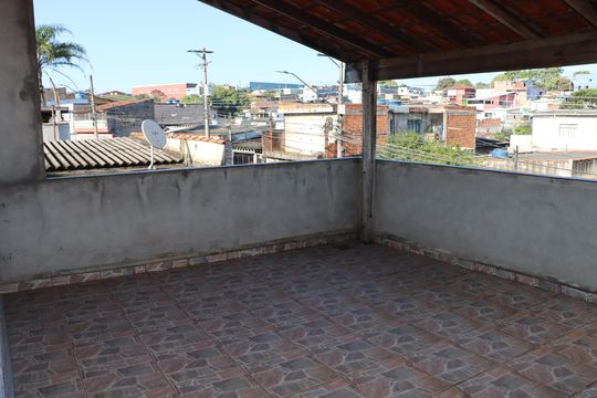 Casa para alugar com 2 quartos, 70m² em Vila Ester, São Paulo