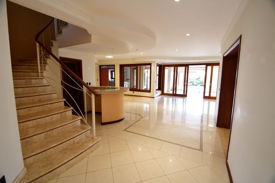 Casa de Condomínio para alugar com 4 quartos, 470m² em Loteamento Alphaville Campinas, Campinas
