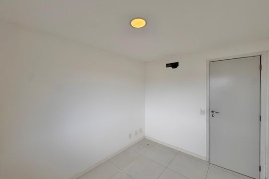 Quarto de apartamento para alugar com 2 quartos, 78m² em Recreio dos Bandeirantes, Rio de Janeiro