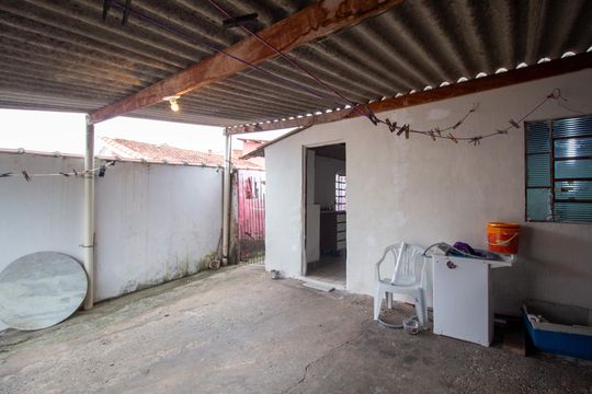 Garagem de casa para alugar com 2 quartos, 50m² em Jardim Santa Marina, Sorocaba