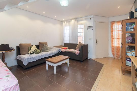 Casa à venda com 2 quartos, 145m² em Espírito Santo, Porto Alegre