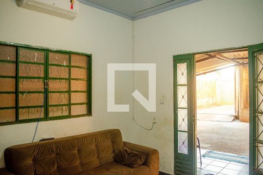 Casa à venda com 3 quartos, 487m² em Setor Grande Retiro, Goiânia