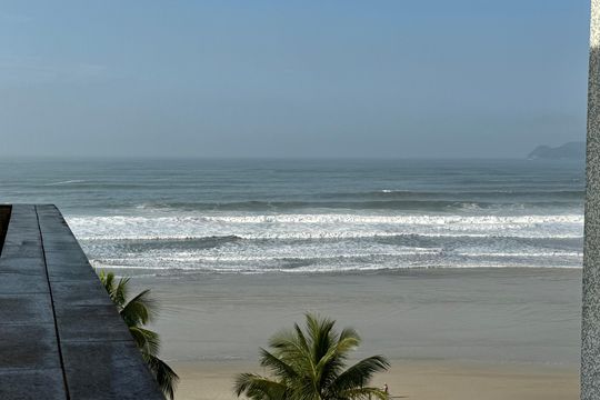 Vista de apartamento para alugar com 2 quartos, 90m² em Barra Funda, Guarujá