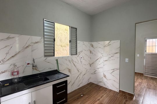 Cozinha de casa para alugar com 1 quarto, 60m² em Morro Santa Maria, Santos