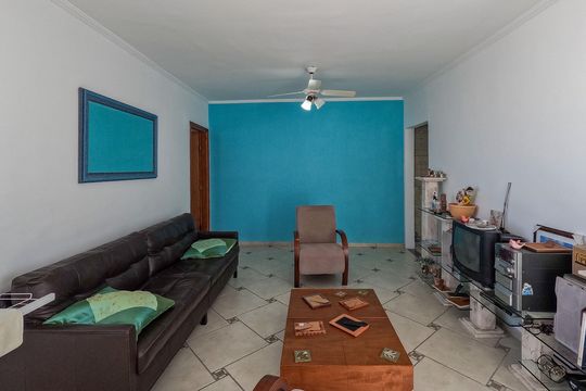 Sala de casa à venda com 3 quartos, 214m² em Vila Herminia, São Paulo