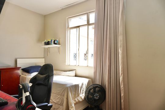 Quarto 2 de apartamento à venda com 4 quartos, 130m² em São Pedro, Belo Horizonte