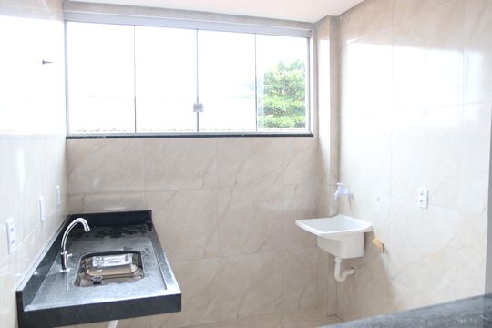 Sala e Cozinha de kitnet/studio para alugar com 1 quarto, 50m² em Setor Goiânia 2, Goiânia
