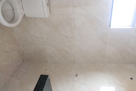 Banheiro de kitnet/studio para alugar com 1 quarto, 50m² em Setor Goiânia 2, Goiânia